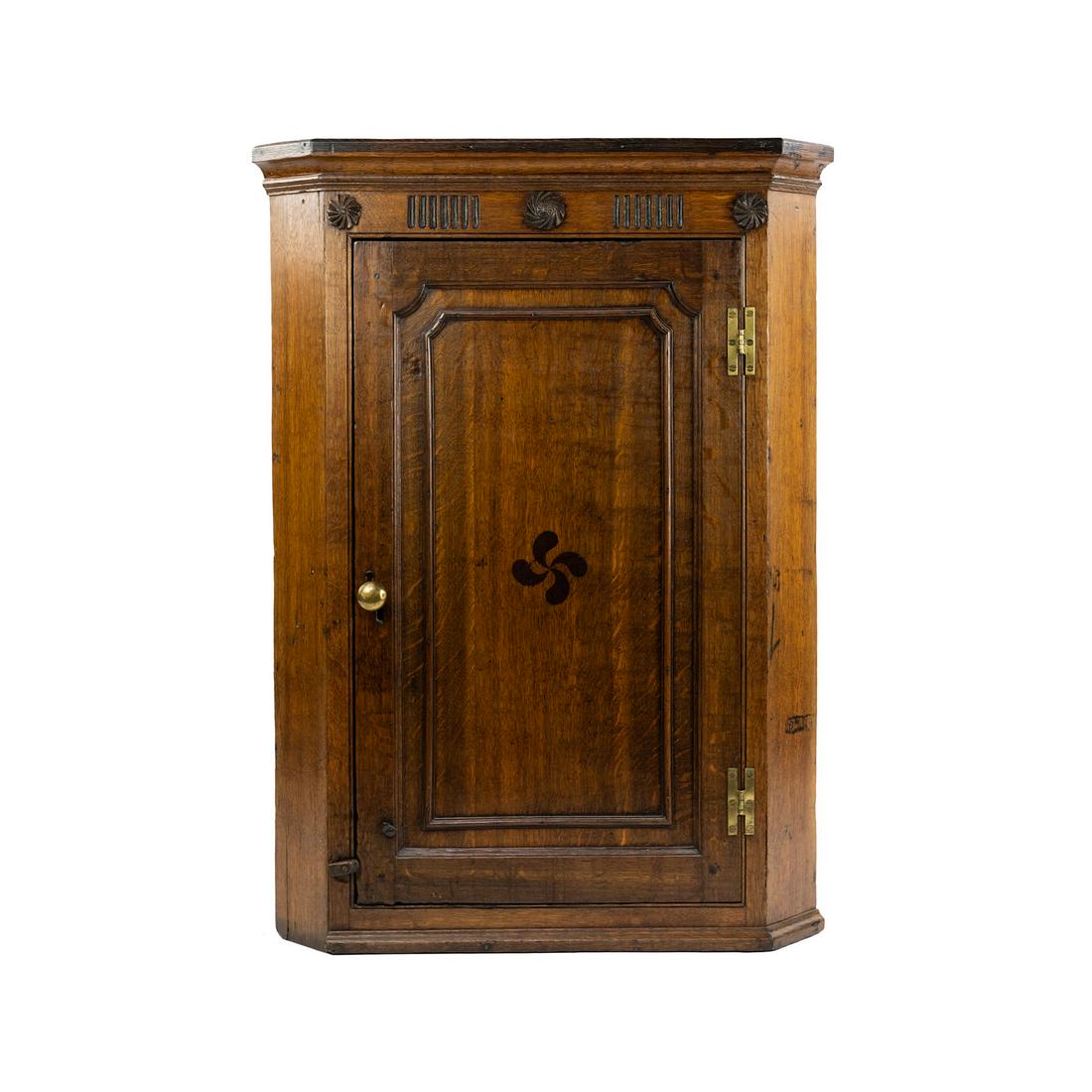 Antique Gaelic Inlaid Corner Cabinet (1 of 12)