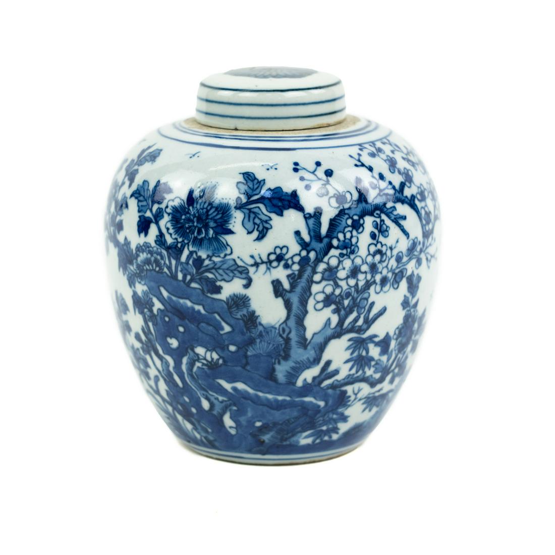 Chinese Blue & White Floral Pattern Ginger Jar (1 of 11)