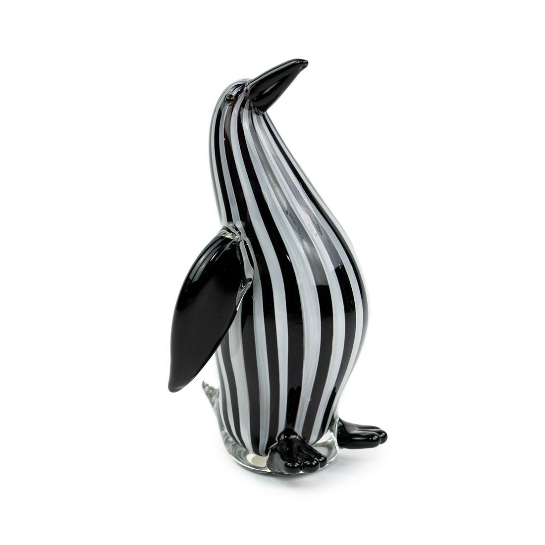 Murano Style Black White Striped Penguin Ann Primrose: A Murano Glass style striped black and white penguin retaining original label to underside 'Cristalleria Murano Stile Dâ€™Arte', 'Ann Primrose Collection'.