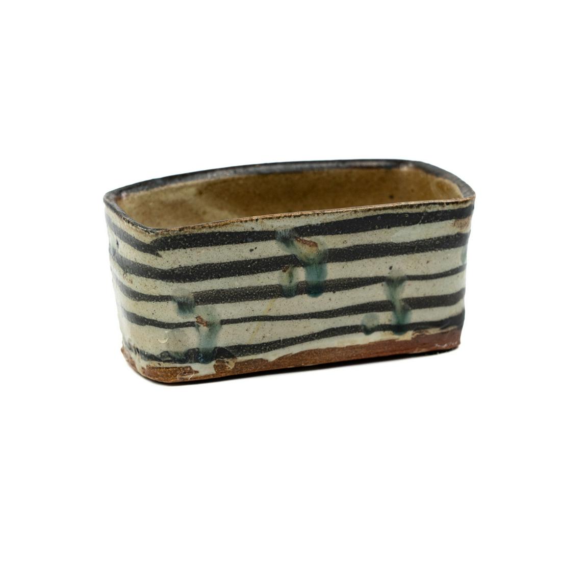 Michael Simon Salt Glazed Striped B&W Serving Dish (1 of 7)