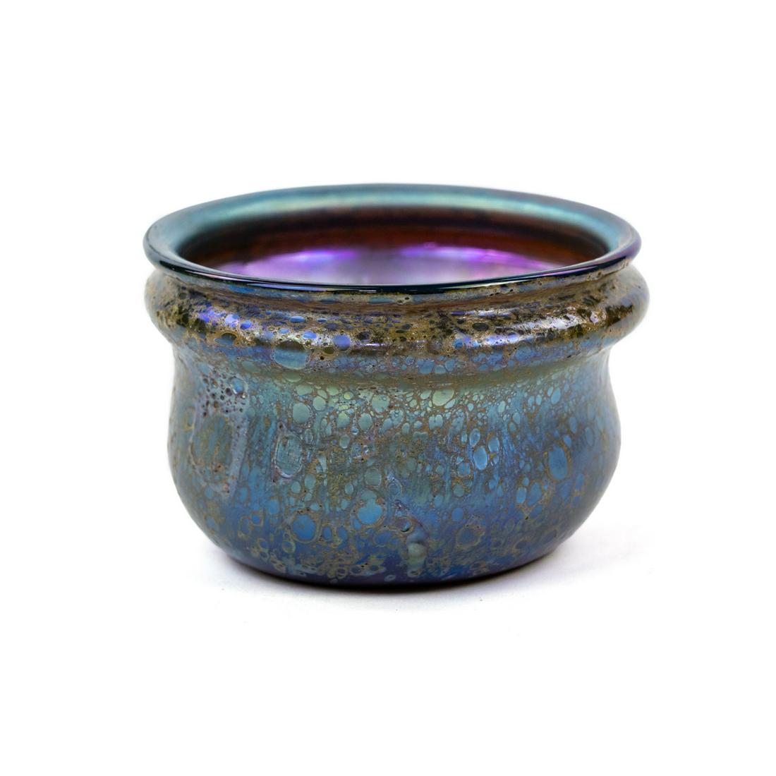 Tiffany Studios / L.C.T. Favrile 'Cypriote' 327 Lava Vase (1 of 11)