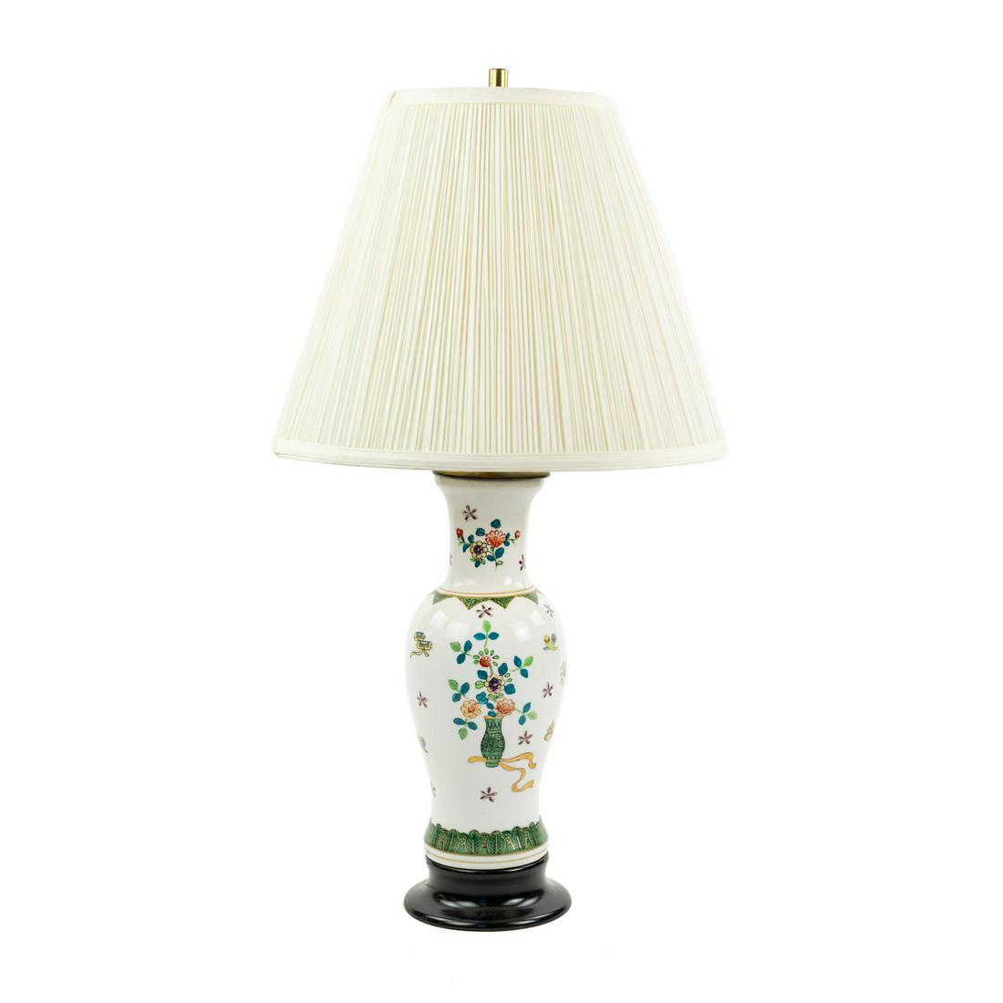 Chinese Hand-painted White Porcelain Baluster Vase Table Lamp (1 of 12)
