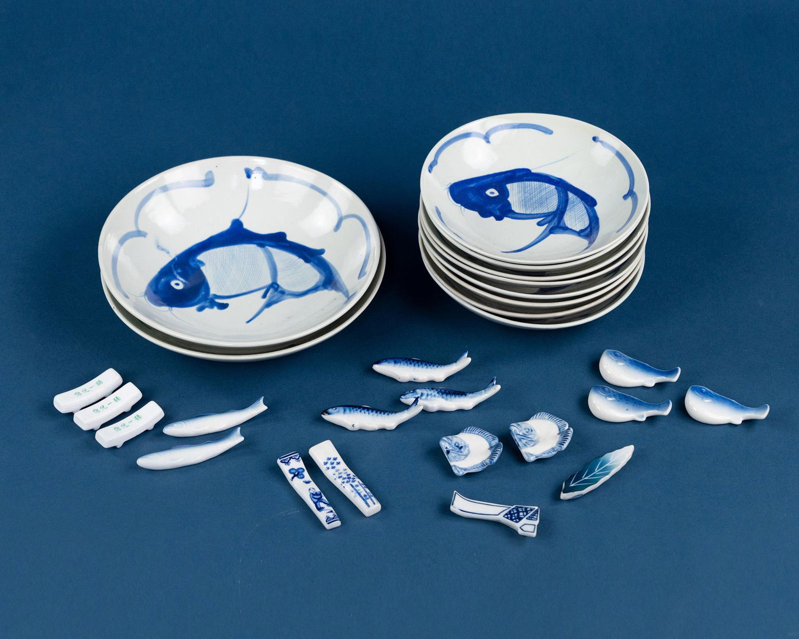 (27) Chinese and Japanese Blue & White Porcelain (1 of 8)