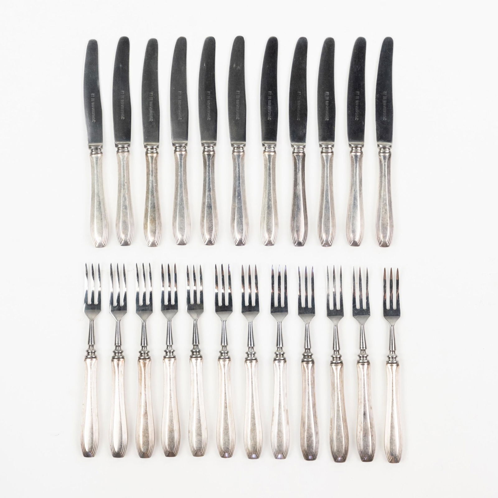(23) Seki Hamono KK Fruit Flatware Set (1 of 8)