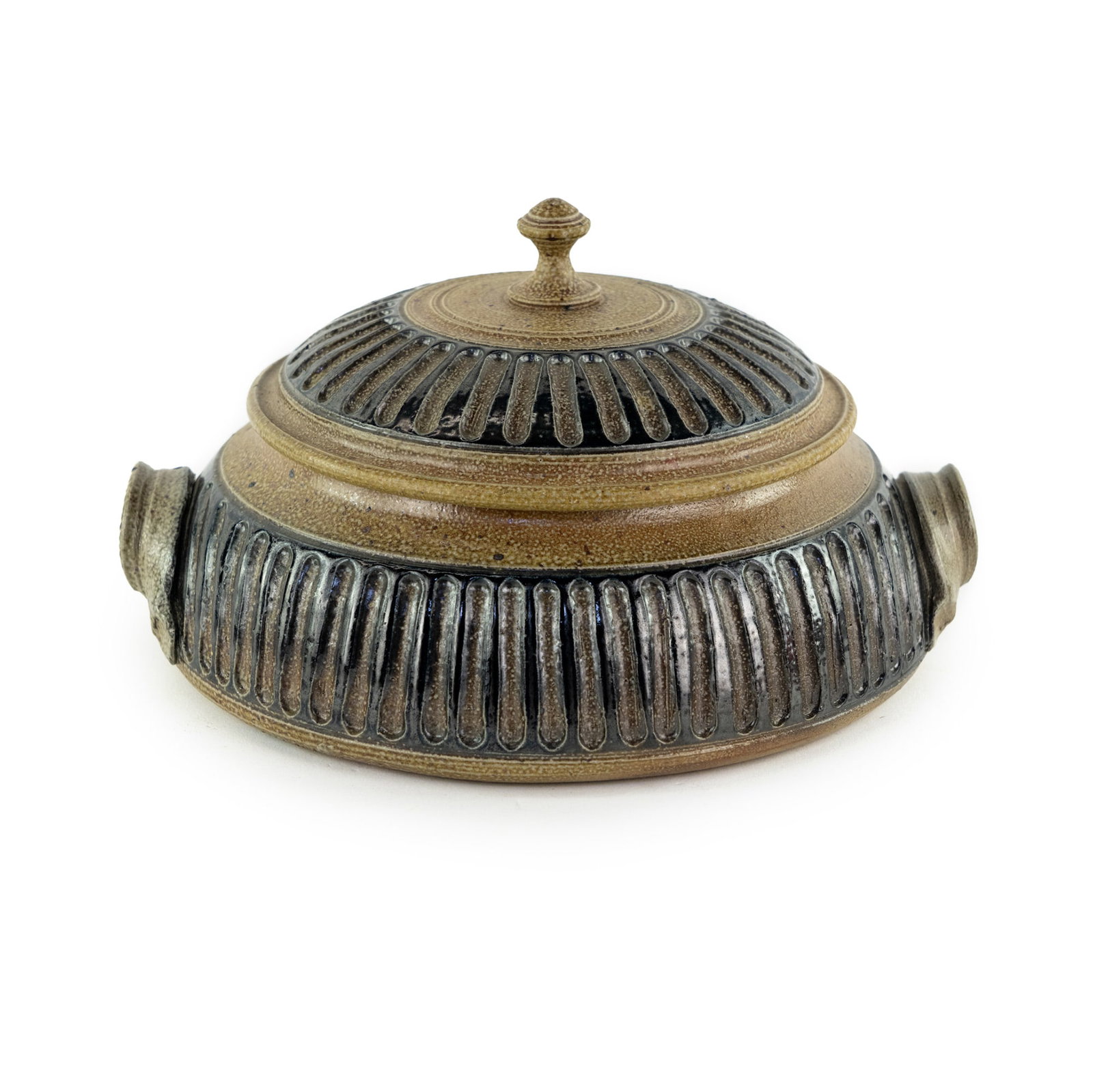 Nick Kontonickas Lidded Art Pottery Casserole Dis: A Nick Kontonickas lidded art pottery casserole dish or tureen having fluted design around lid and dish with grabs on side.