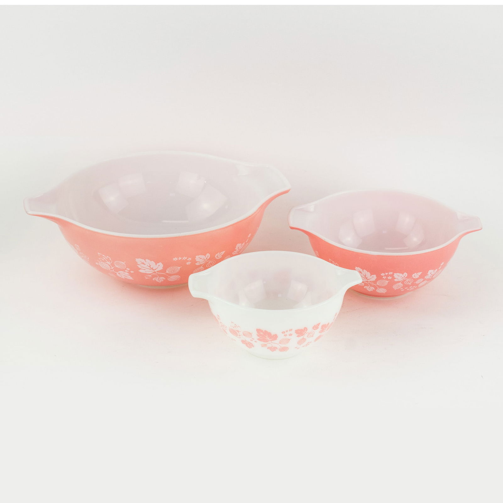 (3) Pyrex Pink Gooseberry Glass Mixing Bowl Set (1 of 7)