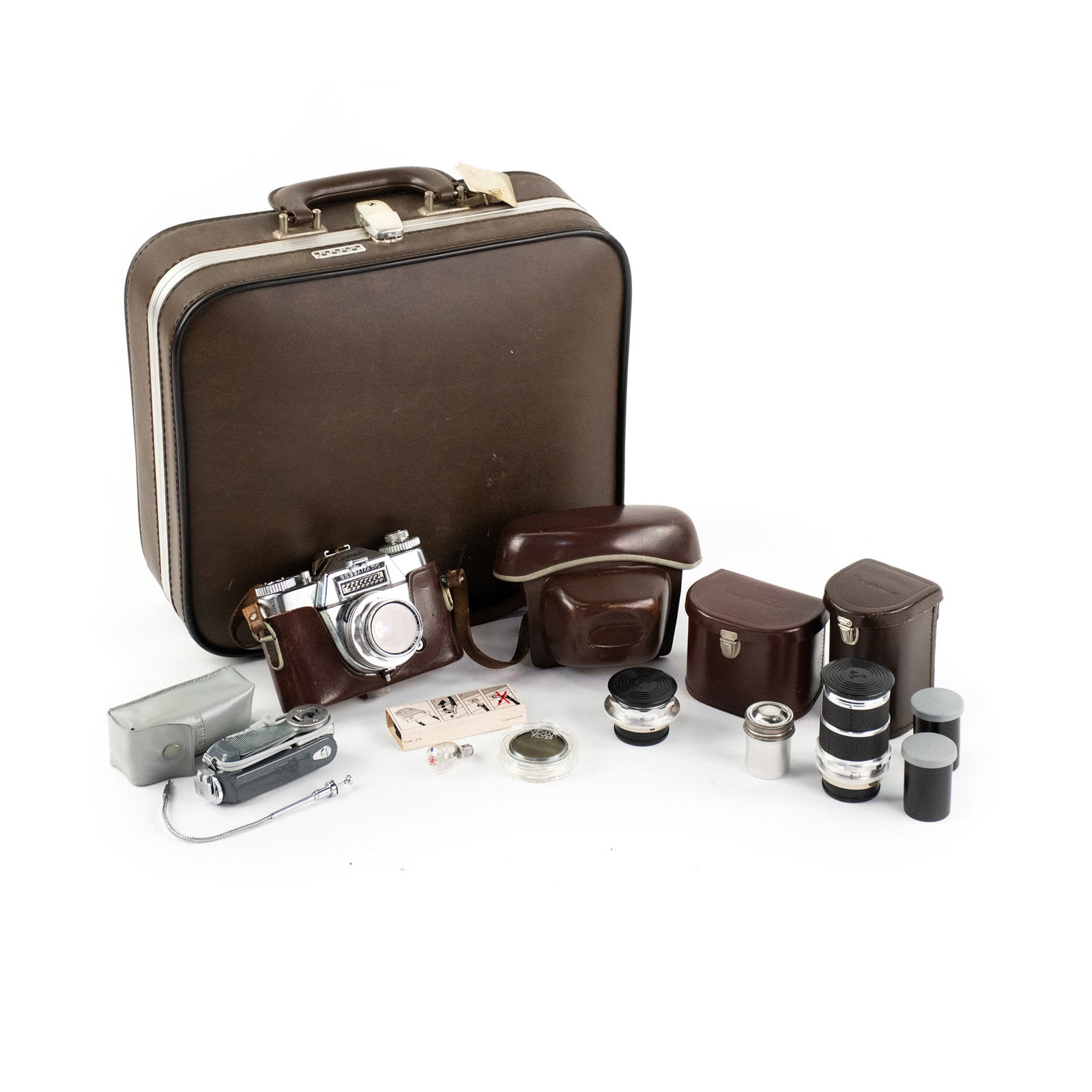 Voigtlander Bessamatic Camera and Accessories (1 of 20)