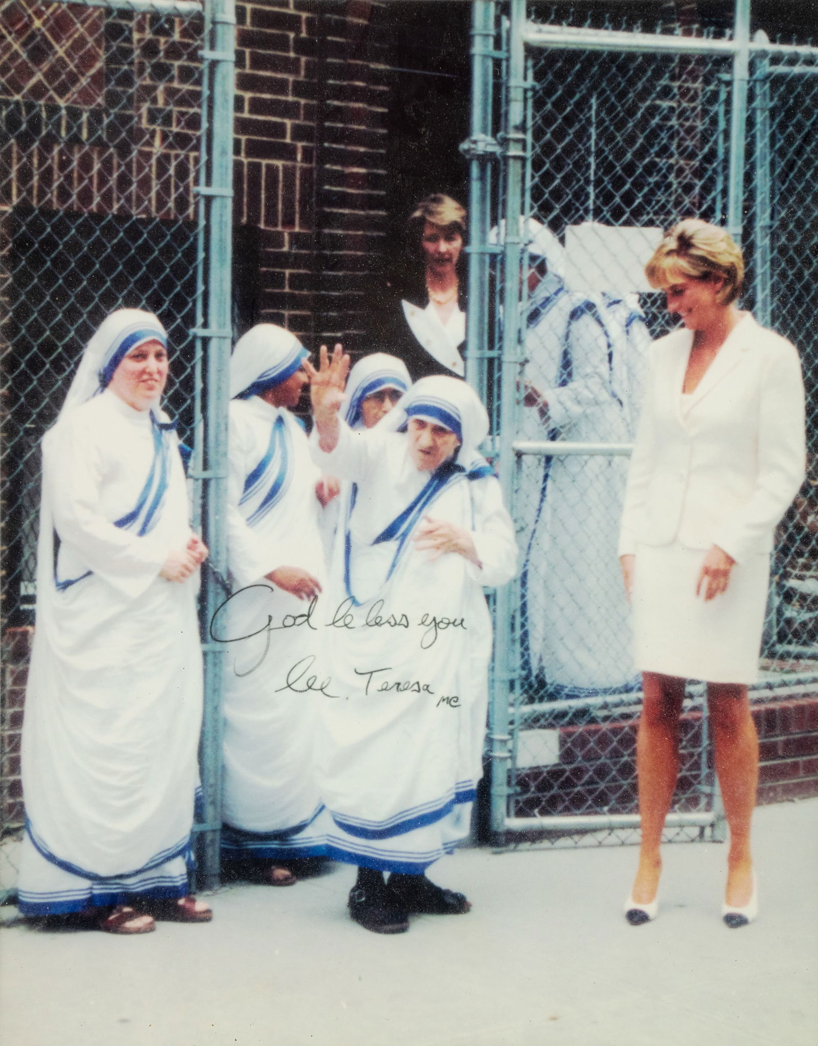 Signed Mother Teresa & Princess Diana Photograph (1 of 7)