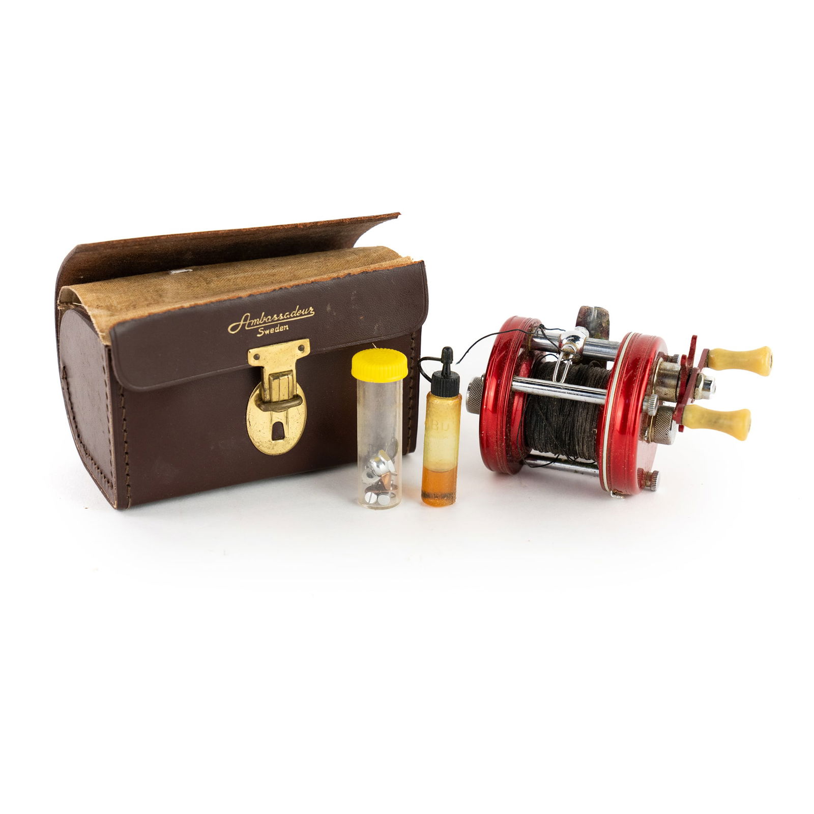 Abu-Garcia Ambassadeur No. 5000 Red Fishing Reel Set (1 of 8)