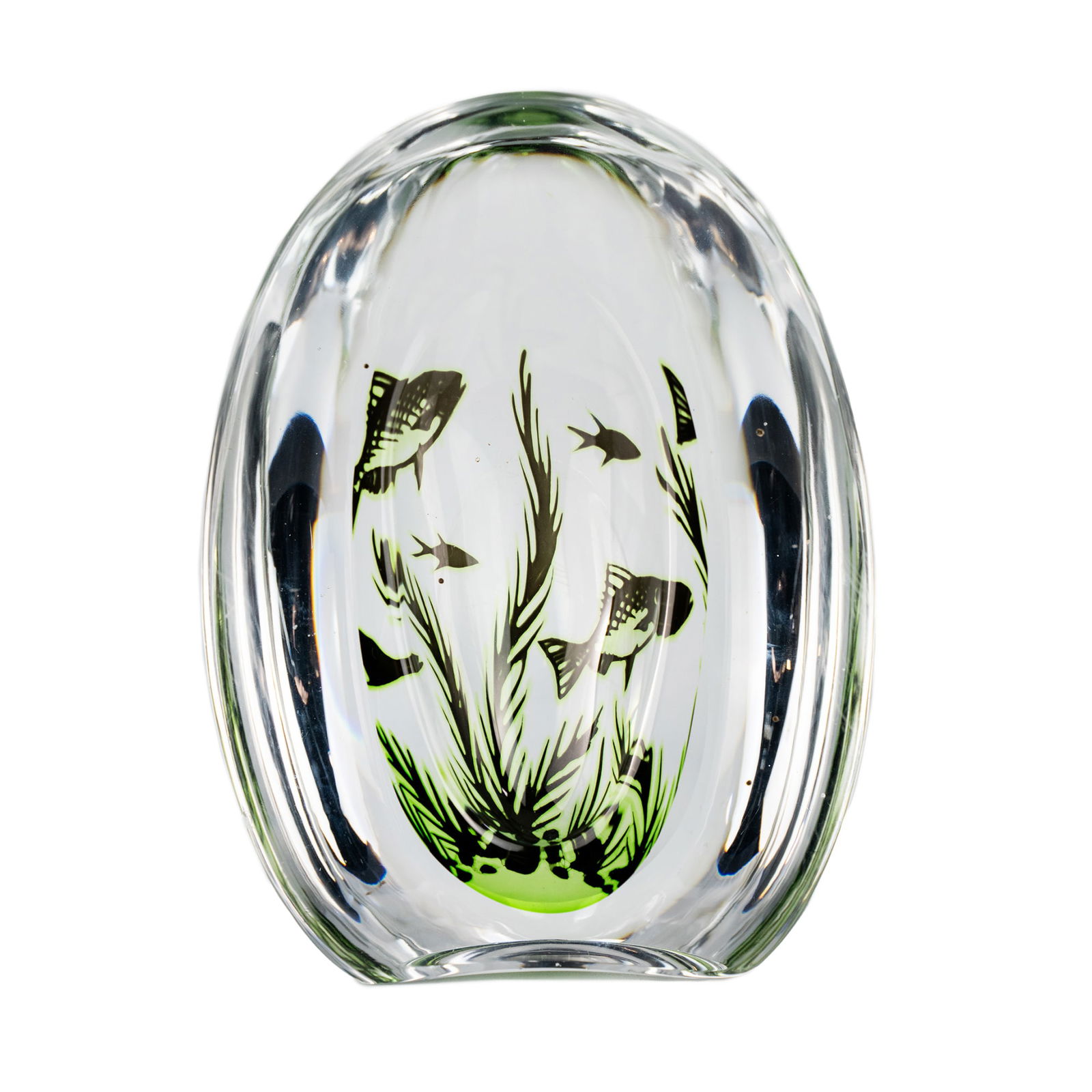 Orrefors Edward Hald Graal Glass Sculpture or Ashtray: An Orrefors graal art glass sculpture or ashtray by Edward Hald having a green and black fish design in the center.