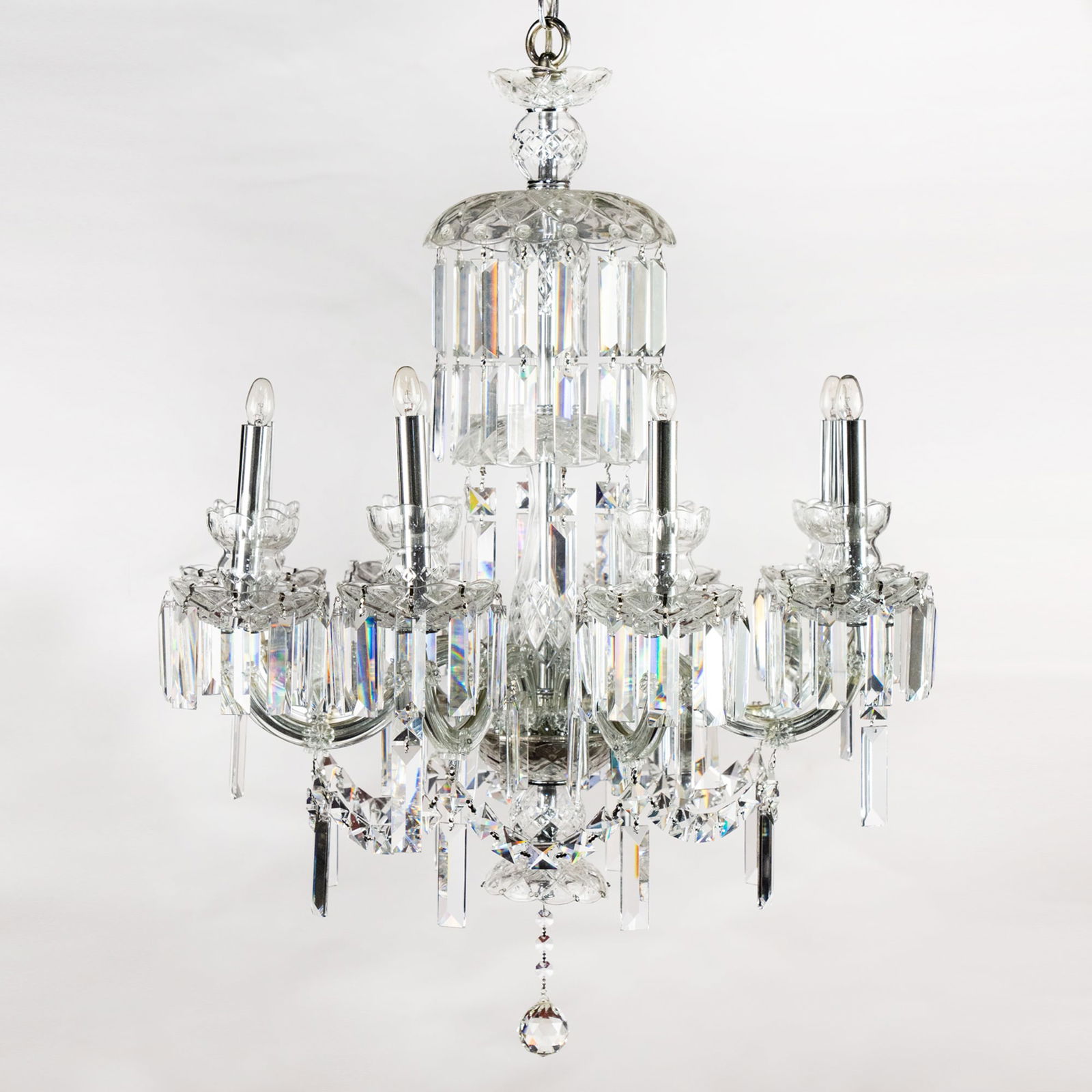 Contemporary Cut Crystal 8-Arm Chandelier (1 of 18)