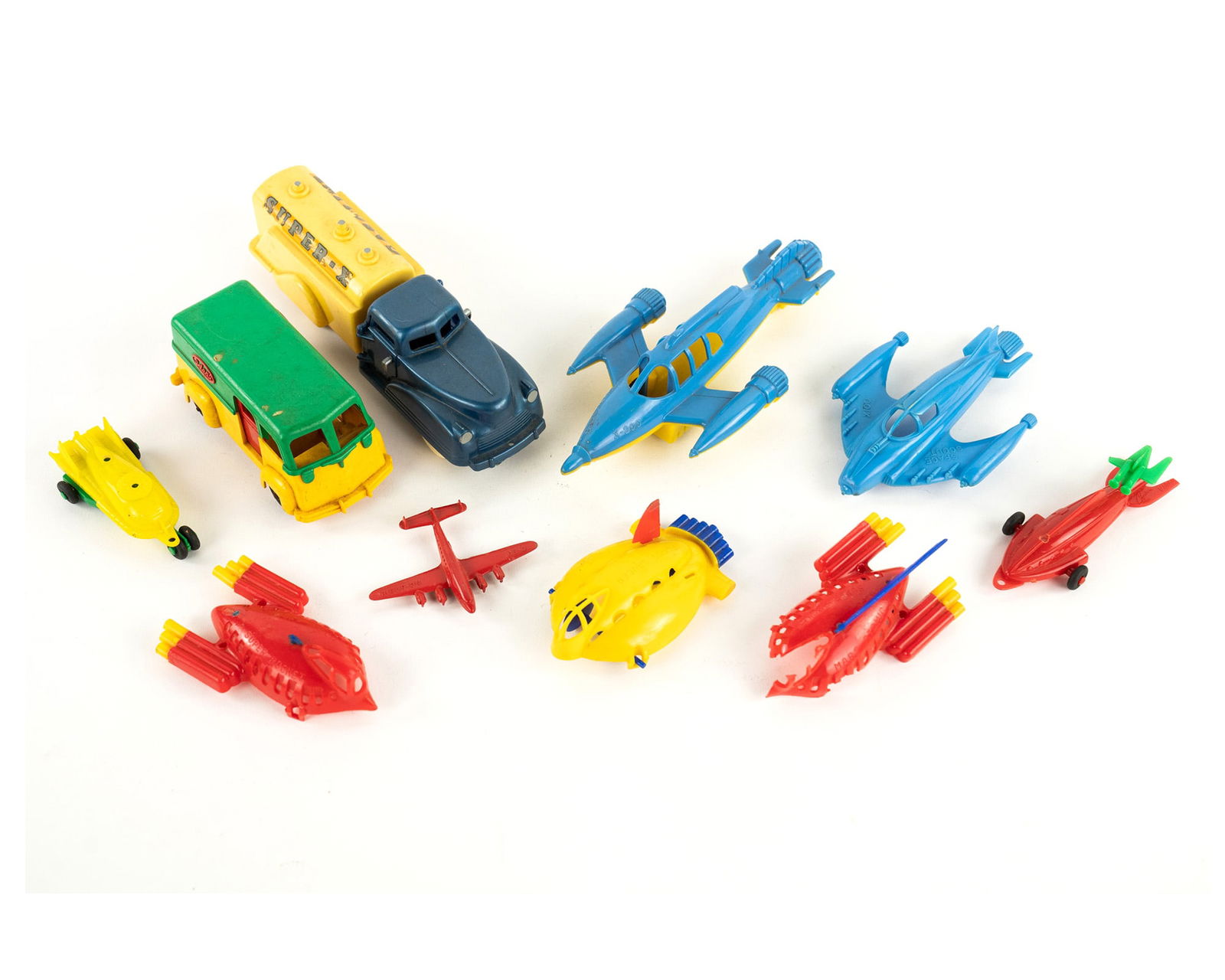 (10) Group of Plastic Toys Inc. Ideal (1 of 8)