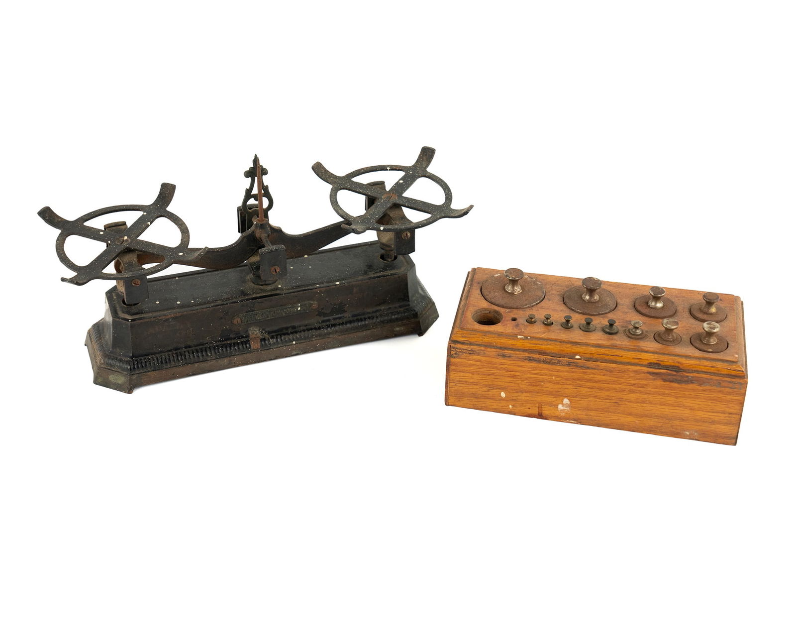 Whitall Tatum Company Balance Scale and Weight Set (1 of 9)