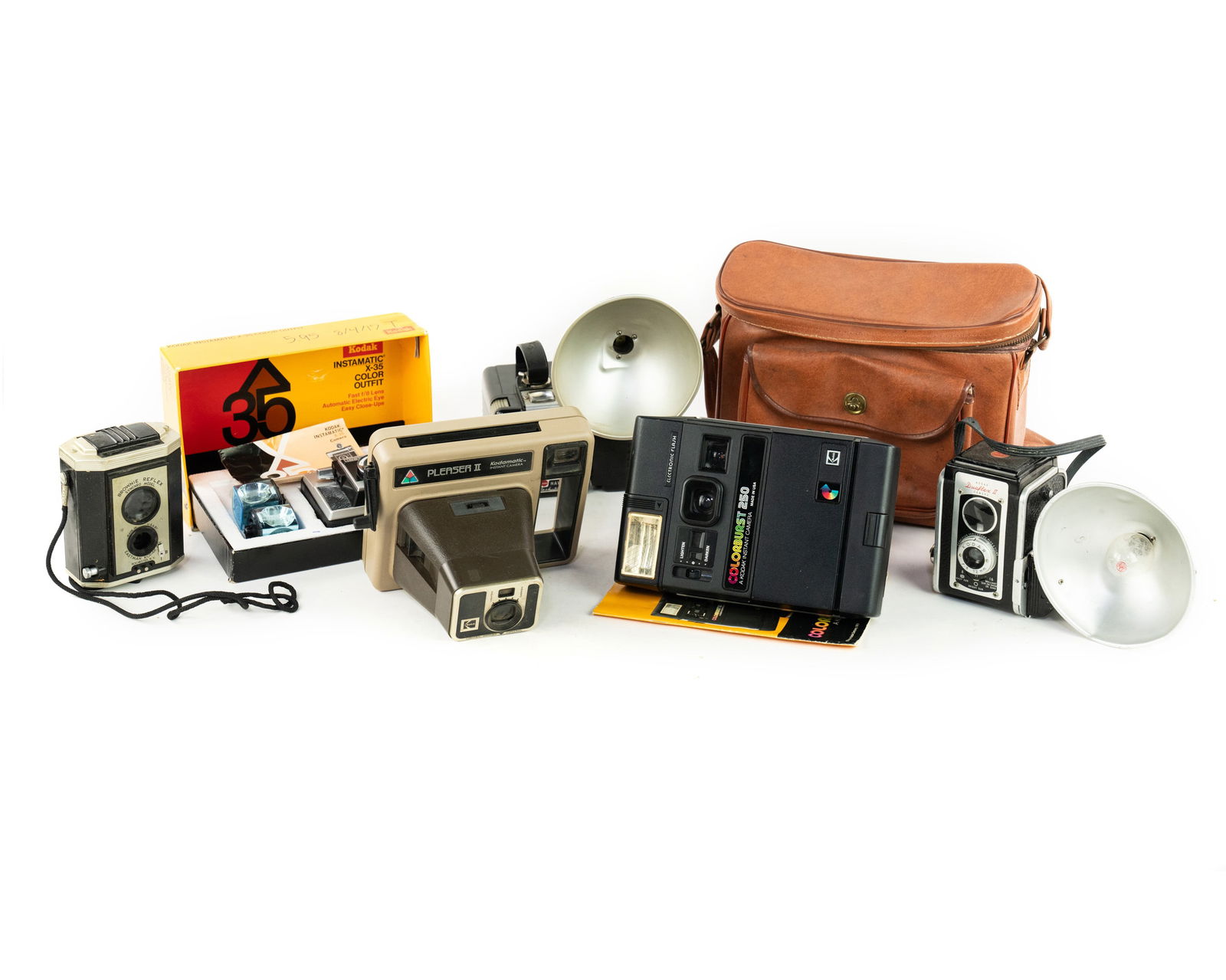 Group of Vintage Cameras incl. Kodak (1 of 6)