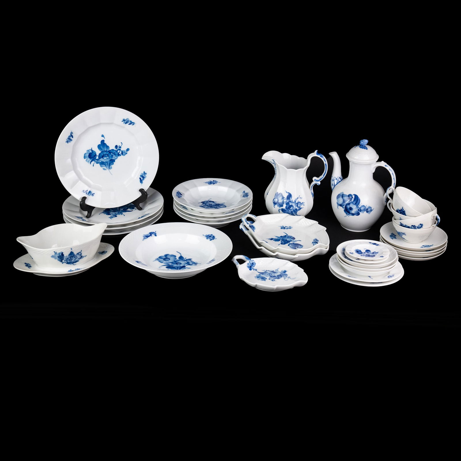 Royal Copenhagen Porcelain Blue Flower 30-Piece Set (1 of 12)