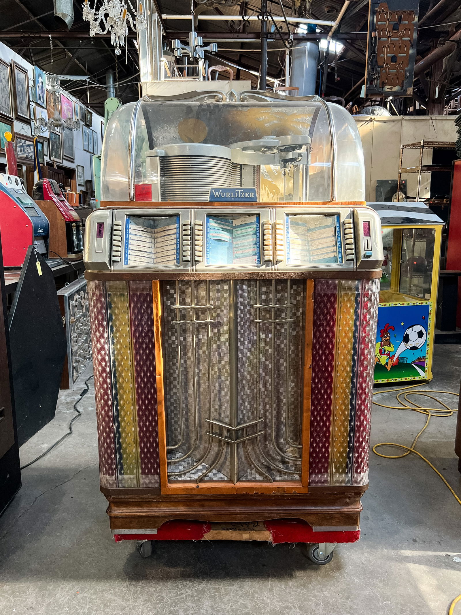 Wurlitzer Model 1400 Jukebox (1 of 16)