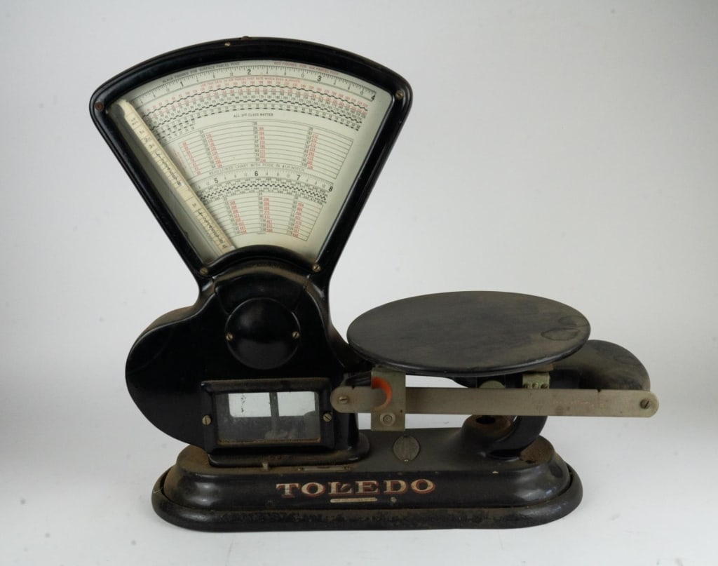 TOLEDO AMERICAN ANTIQUE SCALE (1 of 5)