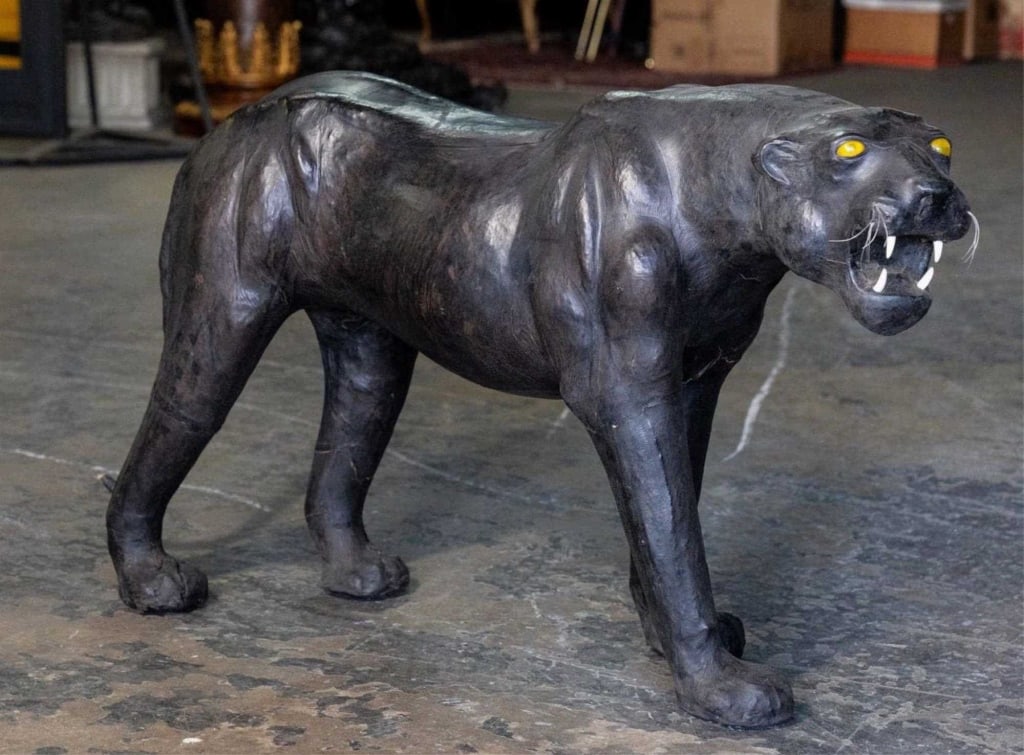 VINTAGE ENGLISH LEATHER PANTHER FOOTSTOOL (1 of 5)