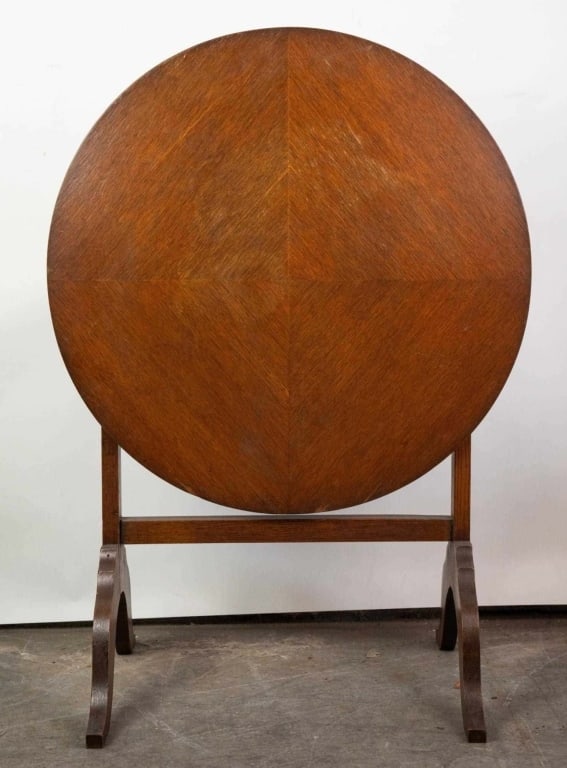 ENGLISH ANTIQUE TILT-TOP RENT TABLE (1 of 3)