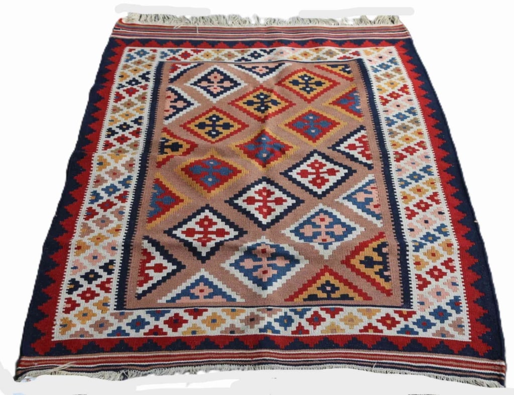 KILIM HAND WOVEN AREA CARPET: Kilim hand woven area carpet. Note: Each lot in this auction was stored in an active industrial warehouse. Accordingly, lots may exhibit dust and/or surface residue and may benefit from cleaning. Appr