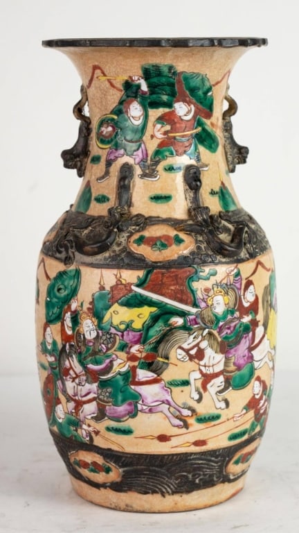 CHINESE ANTIQUE NANJING STYLE BALUSTAR VASE: Chinese antique Nanjing style baluster vase. Note: Each lot in this auction was stored in an active industrial warehouse. Accordingly, lots may exhibit dust and/or surface residue and may benefit from