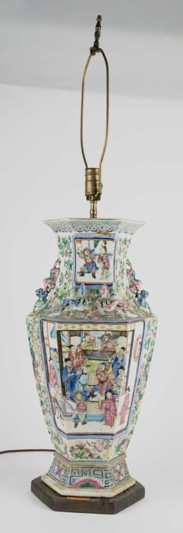 CHINESE FAMILLE SQUARE BALUSTER VASE MOUNTED LAMP (1 of 4)