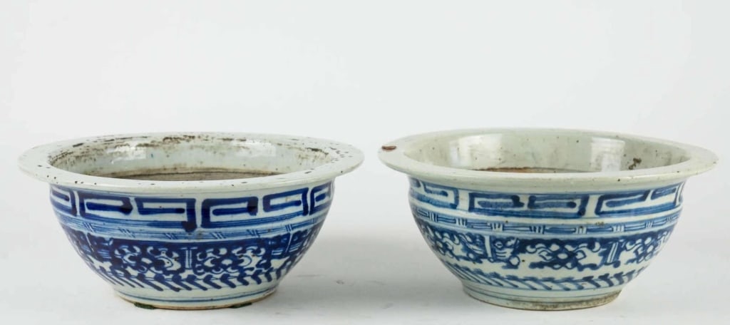 CHINESE ANTIQUE LOW BOWLS: Chinese antique low bowls low bowls. Note: Each lot in this auction was stored in an active industrial warehouse. Accordingly, lots may exhibit dust and/or surface residue and may benefit from cleanin