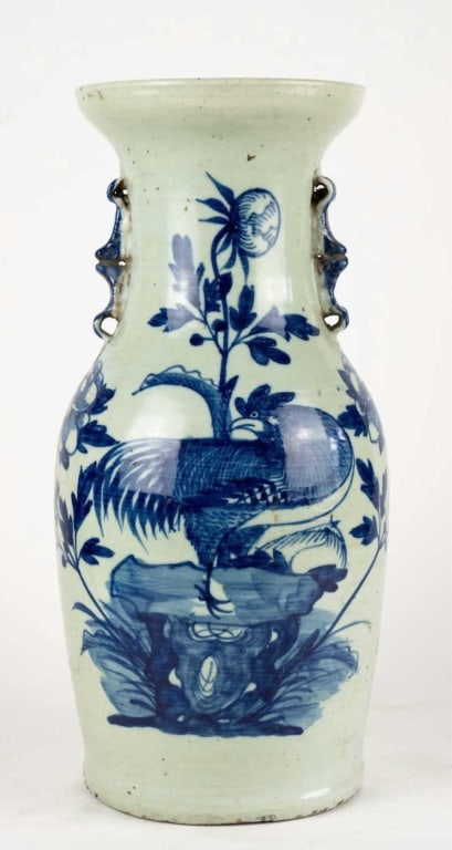 CHINESE LATE 19TH C. QING DYNASTY BALUSTER VASE (1 of 6)