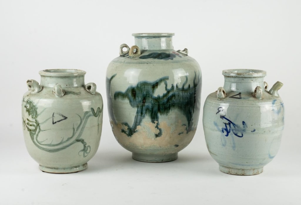 CHINESE ANTIQUE WATER VESSELS (1 of 6)