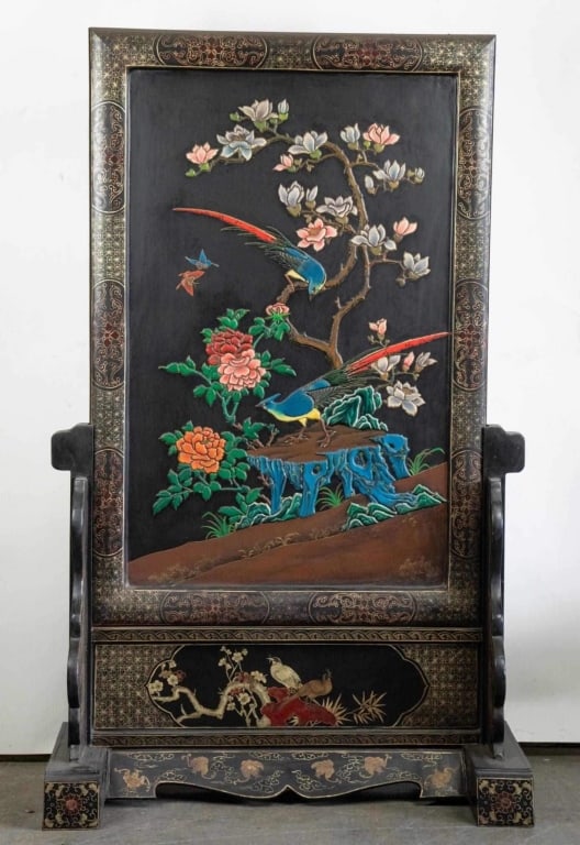 CHINESE CHINOISERIE LACQUER FLOOR SCREEN (1 of 8)