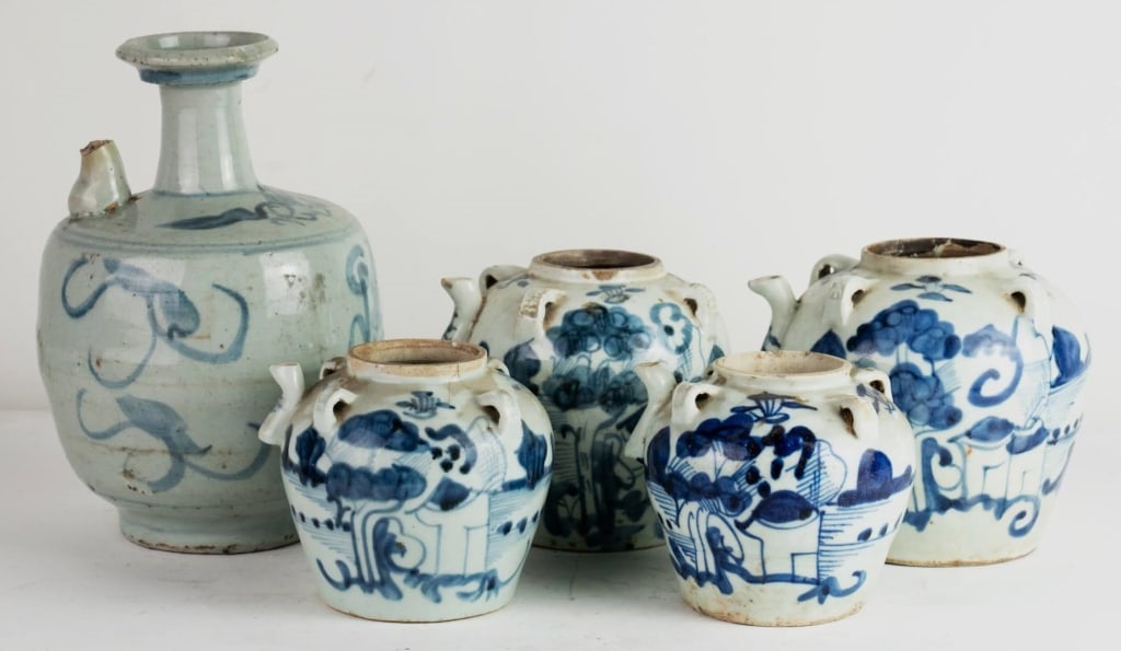 CHINESE ANTIQUE GROUPING OF 5 WATER VESSELS (1 of 4)