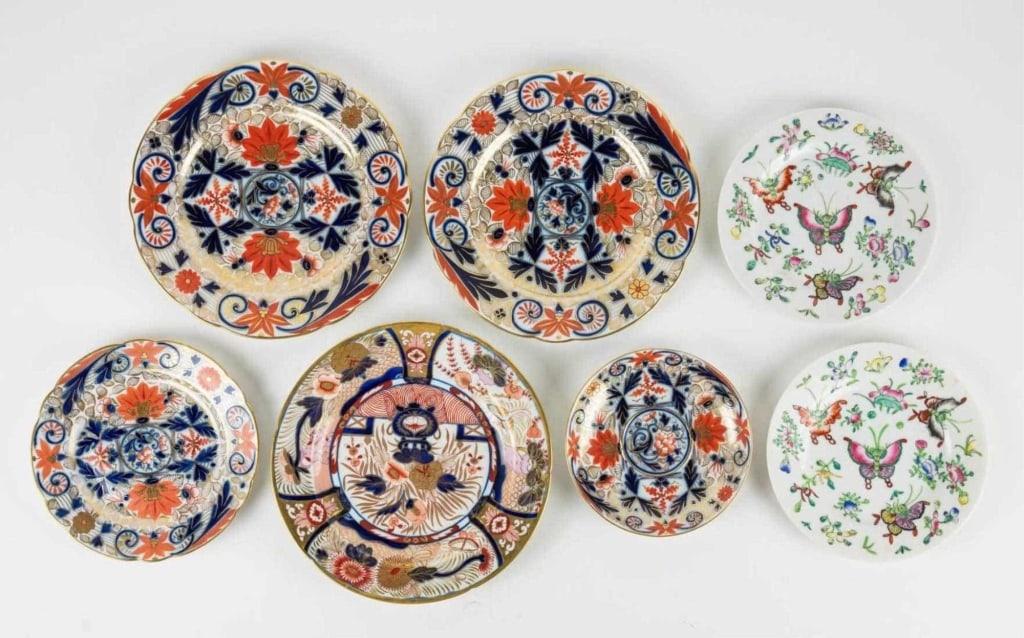 JAPANESE IMARI & ASIAN PORCELAIN 7 PC GROUPING (1 of 6)