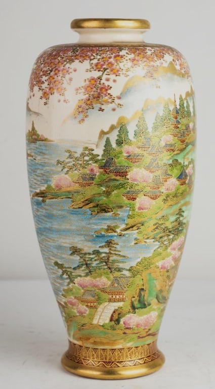 JAPANESE KOSHIDA KYOTO SATSUMA STYLE VASE (1 of 8)