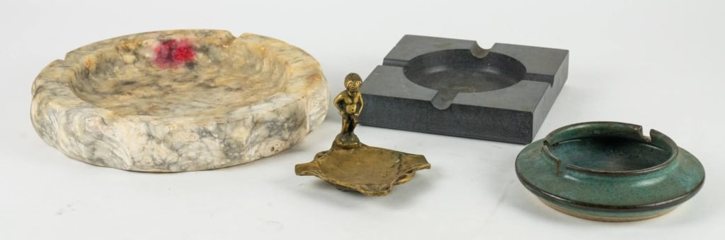 MCM FOUR VINTAGE ASHTRAYS: Four vintage ashtrays. Note: Each lot in this auction was stored in an active industrial warehouse. Accordingly, lots may exhibit dust and/or surface residue and may benefit from cleaning. Approximate