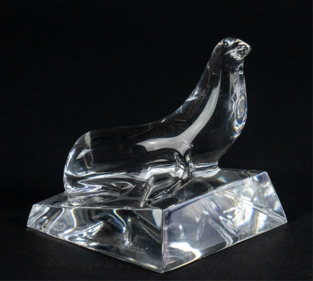 BACCARAT SEAL PAPERWEIGHT (1 of 3)