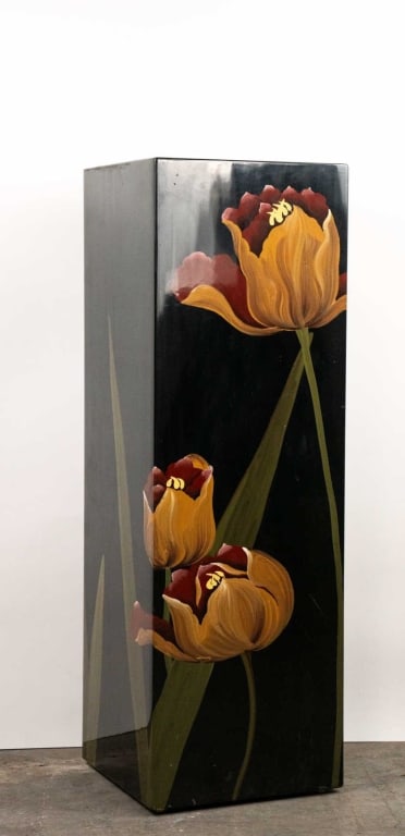 ART DECO STYLE PAINTED PEDESTAL: Art deco style painted pedestal. Note: Each lot in this auction was stored in an active industrial warehouse. Accordingly, lots may exhibit dust and/or surface residue and may benefit from cleaning. A