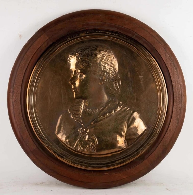METAL AND WOOD PORTRAIT RELIEF: Metal and wood portrait relief. Note: Each lot in this auction was stored in an active industrial warehouse. Accordingly, lots may exhibit dust and/or surface residue and may benefit from cleaning. Ap