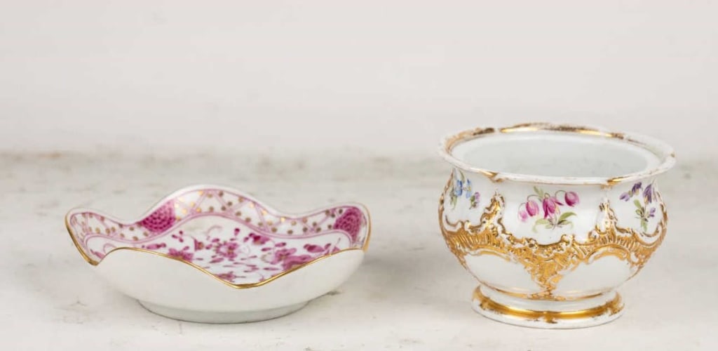 GROUPING OF TWO MEISSEN CHINA PIECES (1 of 5)
