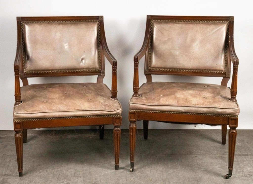 HICKORY CHAIR PAIR OF NEOCLASSICAL STYLE ACCENT CHAIRS: Pair of neoclassical style mahogany accent chairs by Hickory Chair. Note: Each lot in this auction was stored in an active industrial warehouse. Accordingly, lots may exhibit dust and/or surface resid