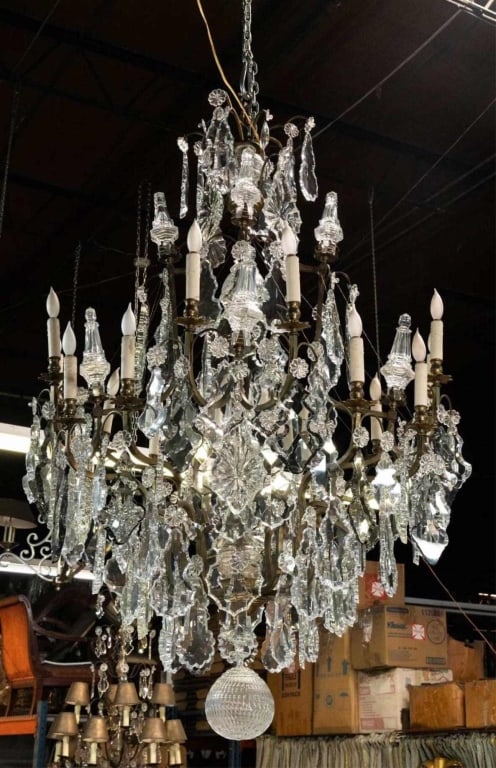 FRENCH BRONZE & CRYSTAL LOUIS XV STYLE GRAND CHANDELIER (1 of 9)