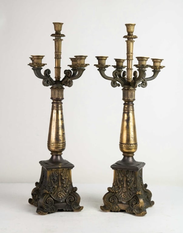 FRENCH STYLE BRONZE PETINA 5 LIGHT CANDELABRA: French style bronze patina 5 light candelabra. Note: Each lot in this auction was stored in an active industrial warehouse. Accordingly, lots may exhibit dust and/or surface residue and may benefit fr