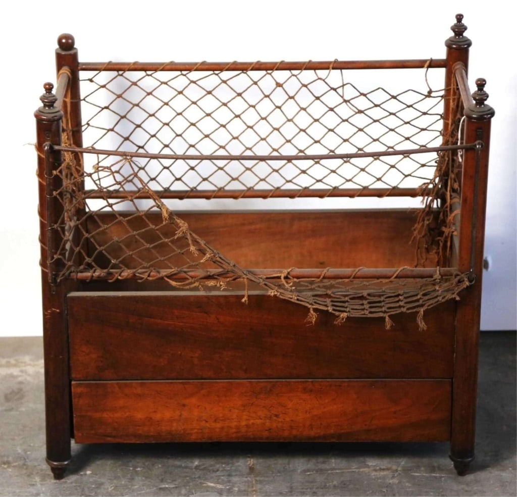 CONTINENTAL ANTIQUE BASSINETTE / CRIB: Continental antique bassinette / crib. Note: Each lot in this auction was stored in an active industrial warehouse. Accordingly, lots may exhibit dust and/or surface residue and may benefit from clean