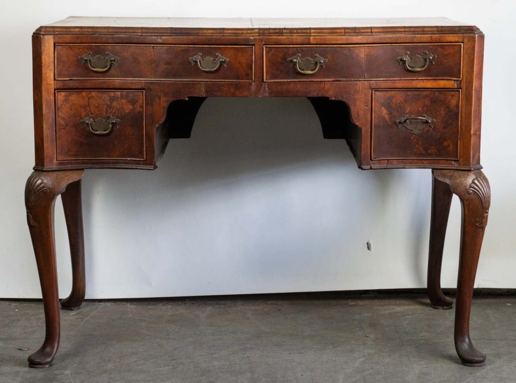 ENGLISH WALNUT LATE 18TH C. GEORGIAN LOW BOY (1 of 7)