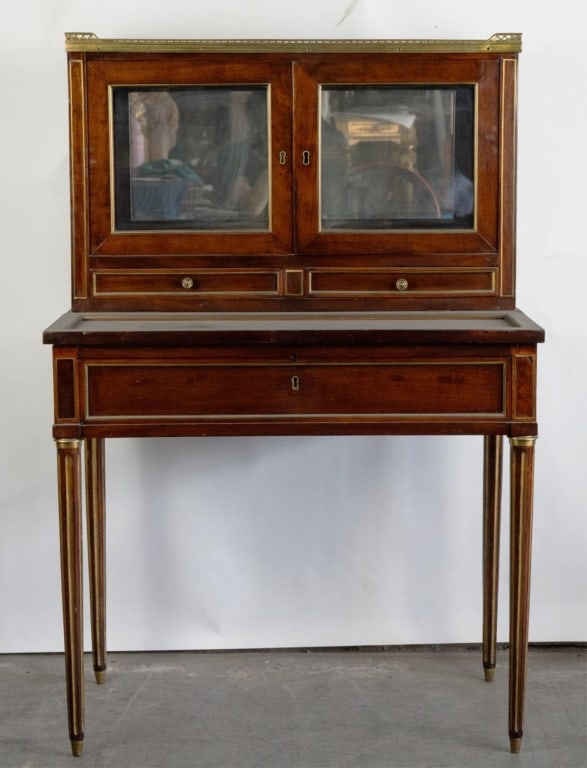 FRENCH ANTIQUE LOUIS PHILIPPE VITRINE: Antique French Louis Philippe vitrine circa 19th century. Original price $4,200. Note: Each lot in this auction was stored in an active industrial warehouse. Accordingly, lots may exhibit dust and/or