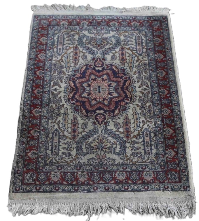 SAROUK HAND WOVEN AREA CARPET: Sarouk hand woven area carpet. Note: Each lot in this auction was stored in an active industrial warehouse. Accordingly, lots may exhibit dust and/or surface residue and may benefit from cleaning. App