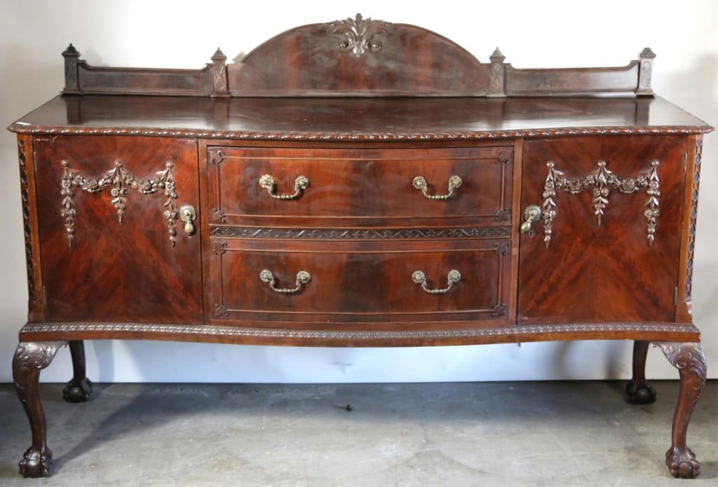ENGLISH CHIPPENDALE STYLE MAHOGANY CONSOLE (1 of 6)