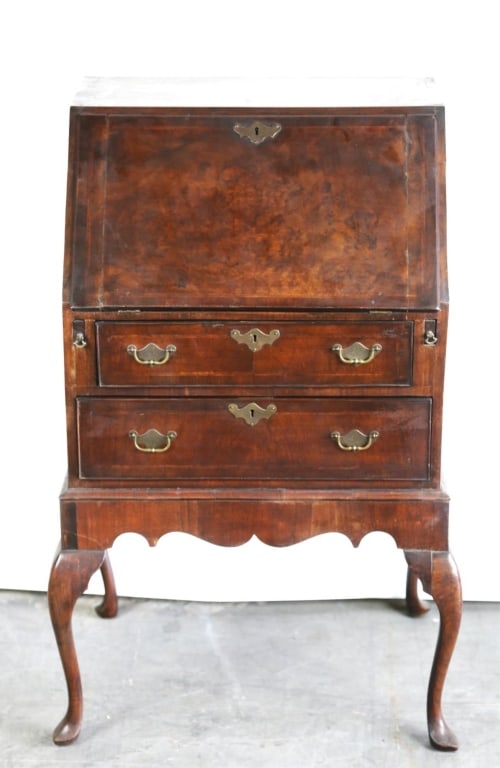 ENGLISH WALNUT PETITE SECRETAIRE: English walnut petite secretaire. Note: Each lot in this auction was stored in an active industrial warehouse. Accordingly, lots may exhibit dust and/or surface residue and may benefit from cleaning.