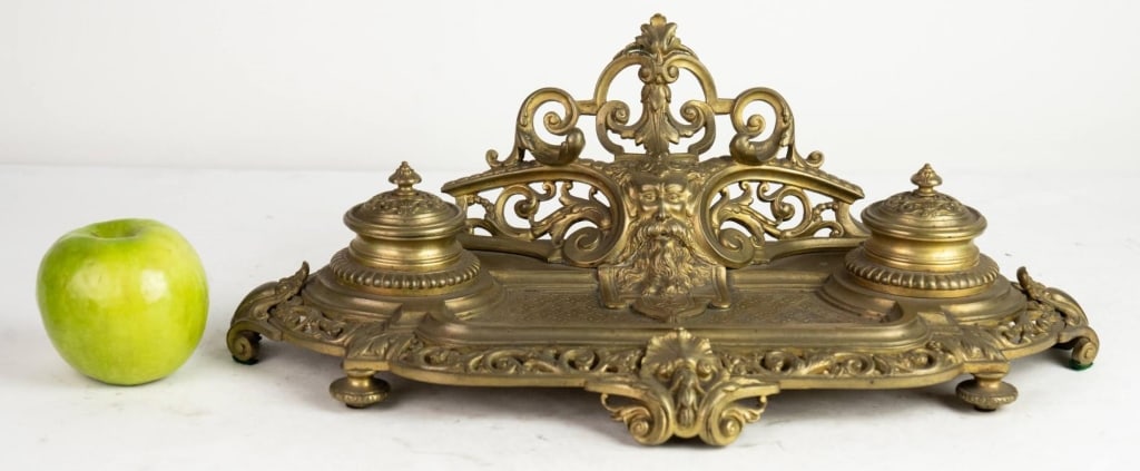 FRENCH VINTAGE CAST BRONZE PATINA DOUBLE INK WELL (1 of 8)