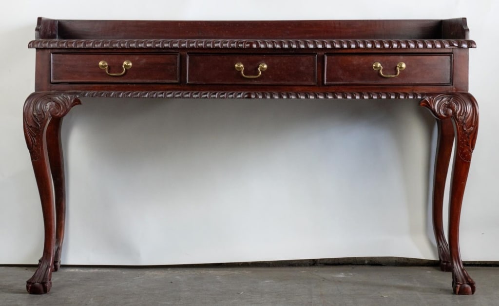 CHIPPENDALE STYLE MAHOGANY WRITING TABLE (1 of 4)