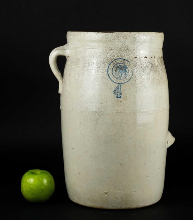 SOUTHERN ANTIQUE STONEWARE CROCK (1 of 5)